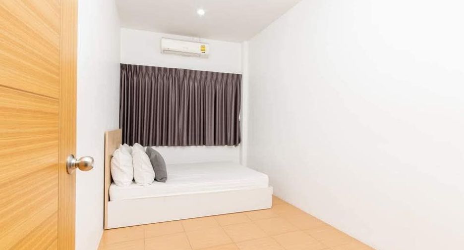 For sale 3 bedrooms townhouse in Hua Hin, Prachuap Khiri Khan