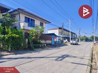 Reihenhaus zum Kauf mit 3 Zimmer in Sam Phran, Nakhon Pathom