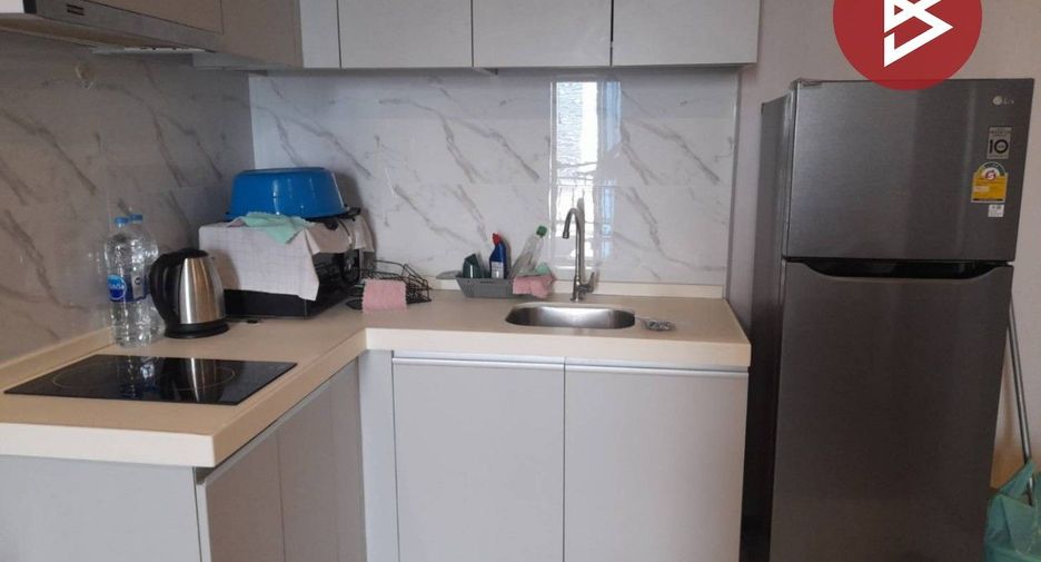 For sale 2 bedrooms condo in Huai Khwang, Bangkok