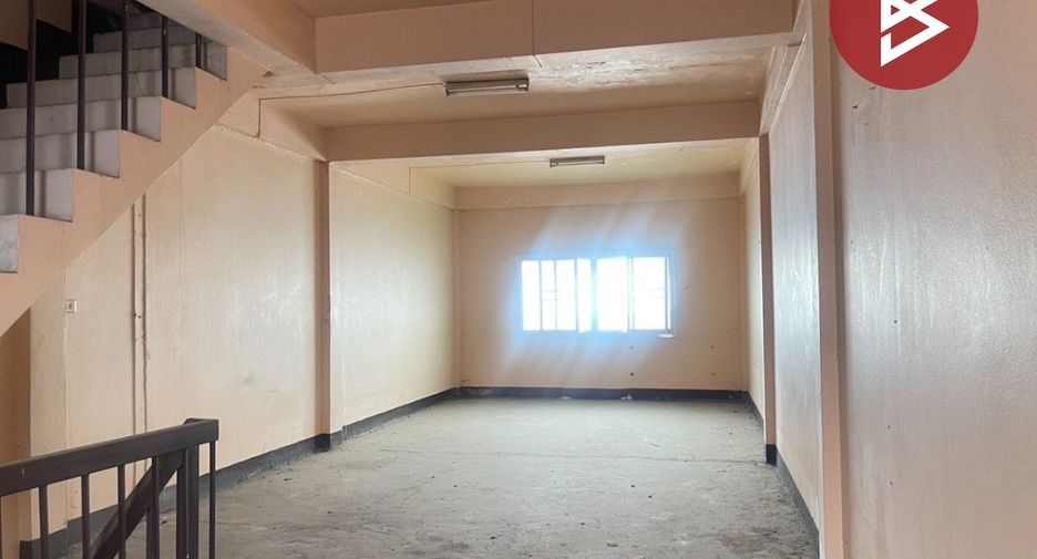 For sale 1 Beds retail Space in San Kamphaeng, Chiang Mai