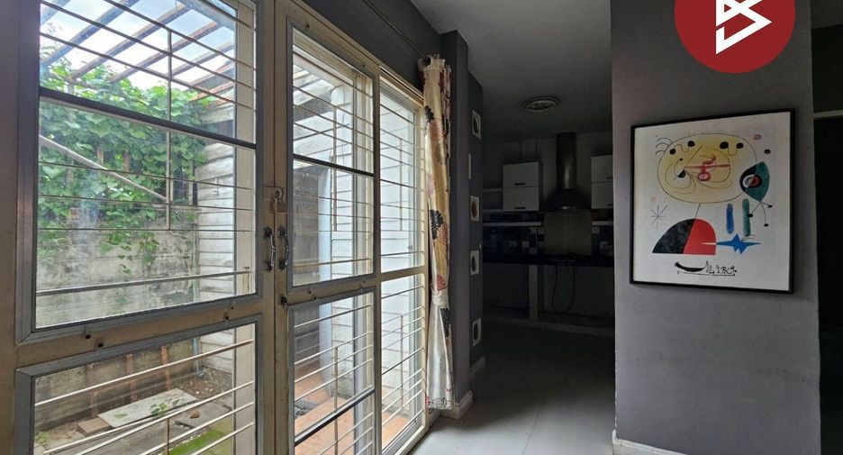 For sale 3 bedrooms townhouse in Lam Luk Ka, Pathum Thani