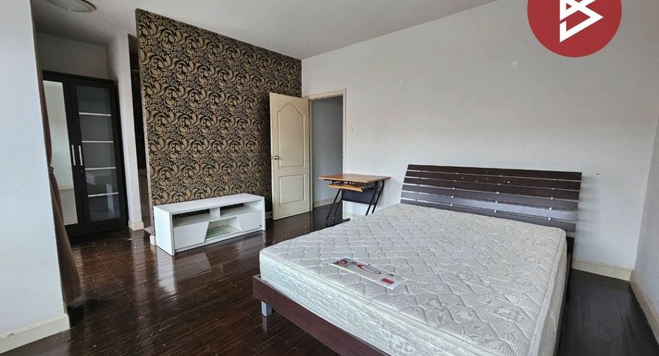 For sale 3 bedrooms townhouse in Lam Luk Ka, Pathum Thani