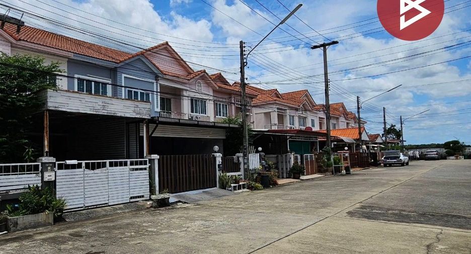 For sale 3 bedrooms townhouse in Lam Luk Ka, Pathum Thani