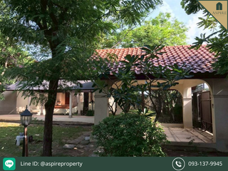 For sale 2 ベッドルーム house in Phra Khanong, Bangkok