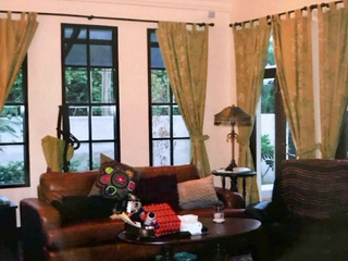 For sale 2 ベッドルーム house in Phra Khanong, Bangkok