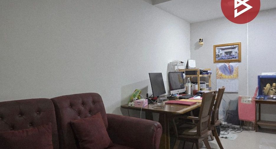 Reihenhaus zum Kauf mit 3 Zimmer in Bang Yai, Nonthaburi