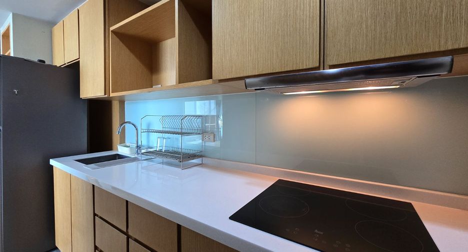 For sale 3 bedrooms condo in Yan Nawa, Bangkok
