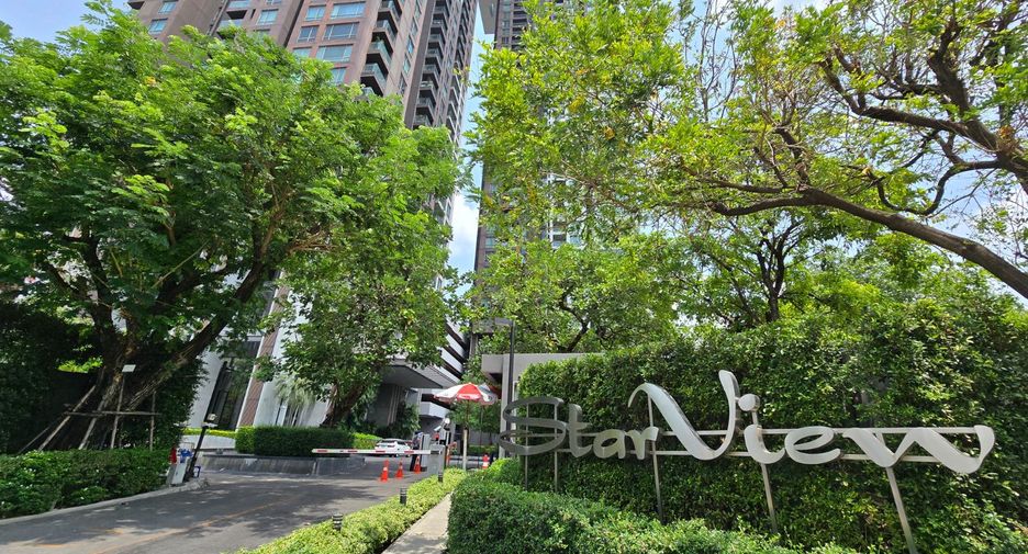 For sale 3 bedrooms condo in Yan Nawa, Bangkok