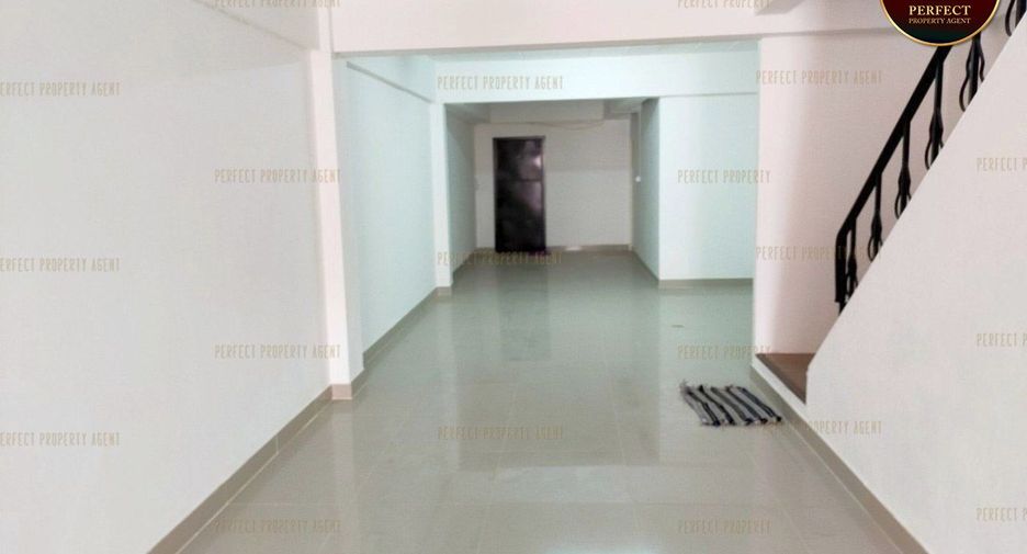Gewerbefläche zum Kauf mit 5 Zimmer in Bang Khun Thian, Bangkok