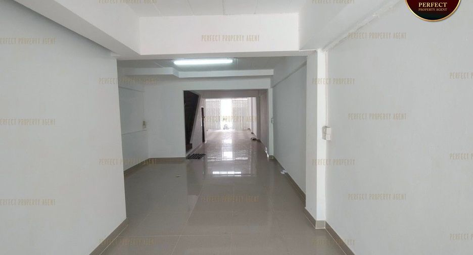 Gewerbefläche zum Kauf mit 5 Zimmer in Bang Khun Thian, Bangkok