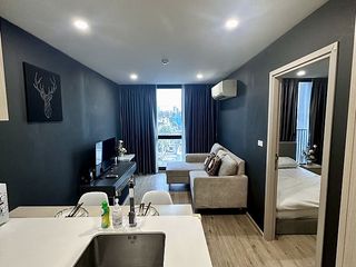 Wohnung zur Miete mit 1 Zimmer in Phra Khanong, Bangkok