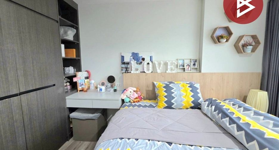 For sale 1 bed condo in Si Racha, Chonburi