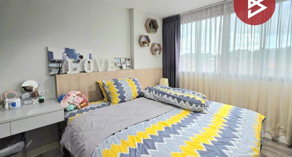 For sale 1 bed condo in Si Racha, Chonburi