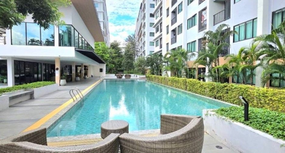 For sale 1 bed condo in Si Racha, Chonburi