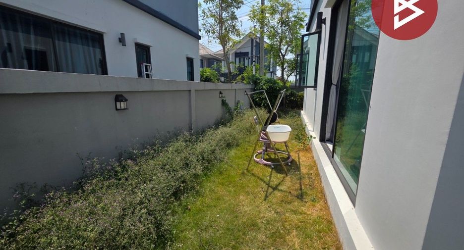 For sale 4 bedrooms house in Sam Khok, Pathum Thani