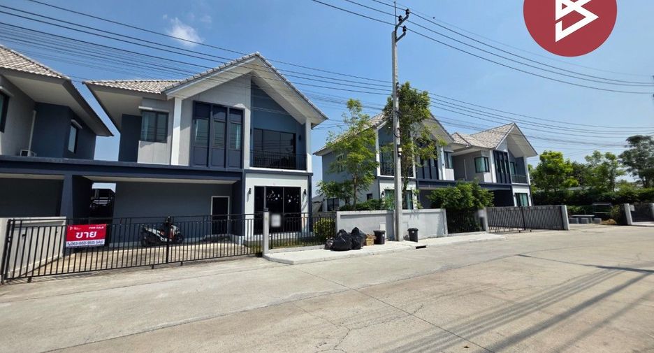 For sale 4 bedrooms house in Sam Khok, Pathum Thani