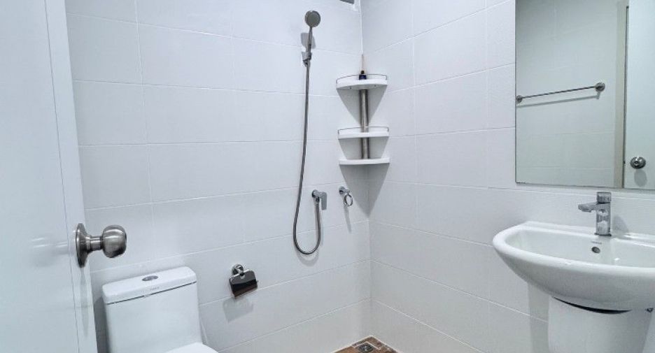 For rent そして for sale 3 ベッドルーム townhouse in Lam Luk Ka, Pathum Thani