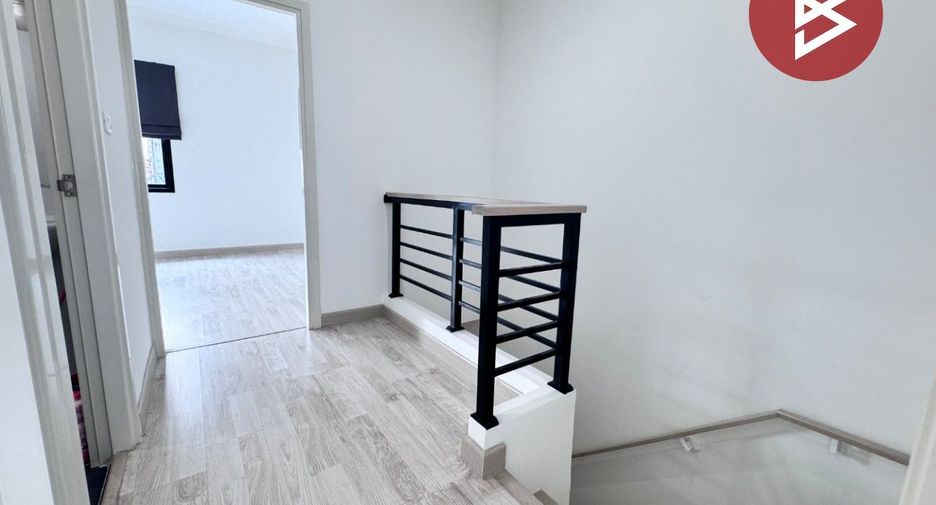 For rent そして for sale 3 ベッドルーム townhouse in Lam Luk Ka, Pathum Thani