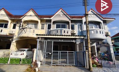 For sale 4 bedrooms townhouse in Mueang Samut Sakhon, Samut Sakhon