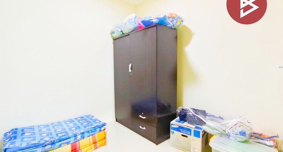 For sale 4 bedrooms townhouse in Mueang Samut Sakhon, Samut Sakhon