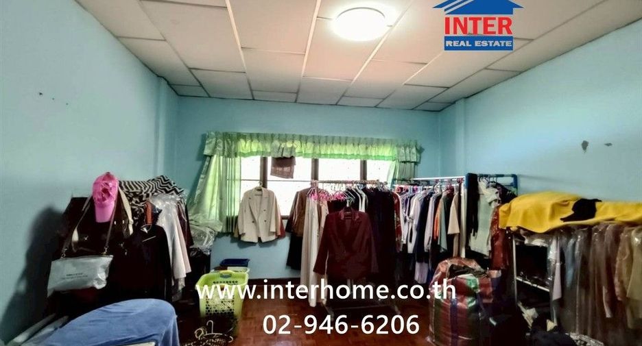 For sale 3 bedrooms townhouse in Bang Khen, Bangkok