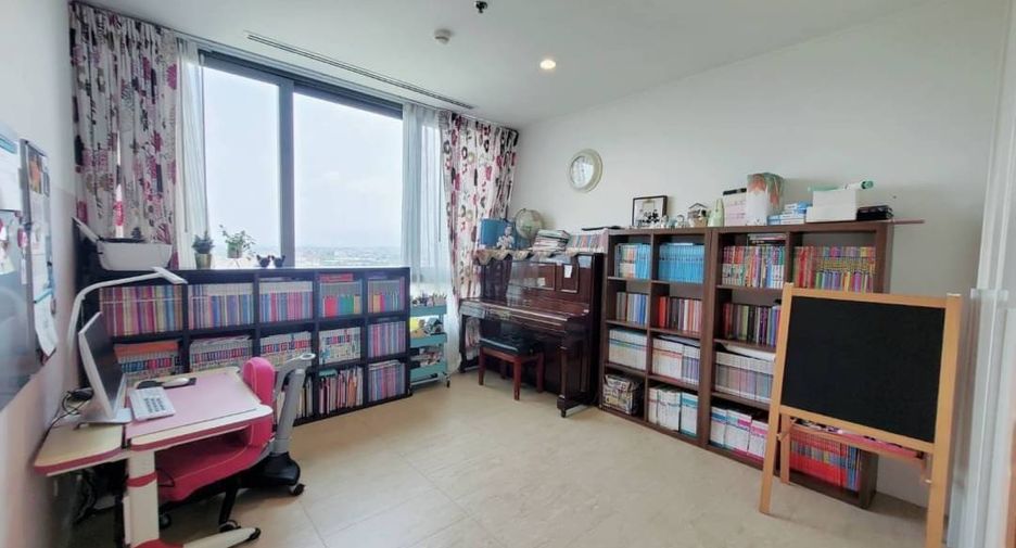 For rent 2 bedrooms condo in Bang Lamung, Chonburi
