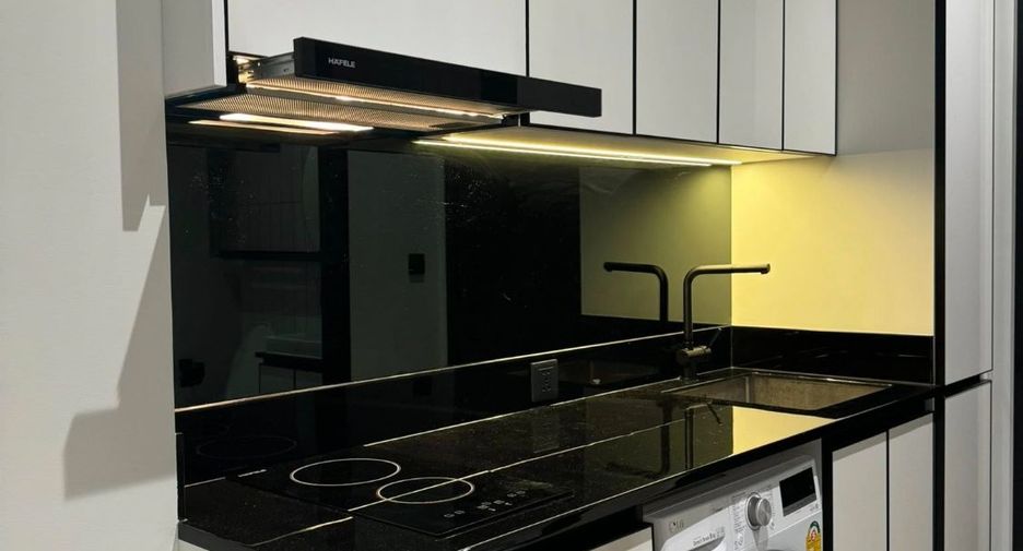 Condo en alquiler de 1 habitaciones en Khlong San, Bangkok