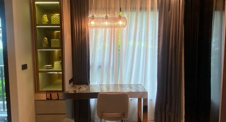 Wohnung zur Miete mit 1 Zimmer in Huai Khwang, Bangkok