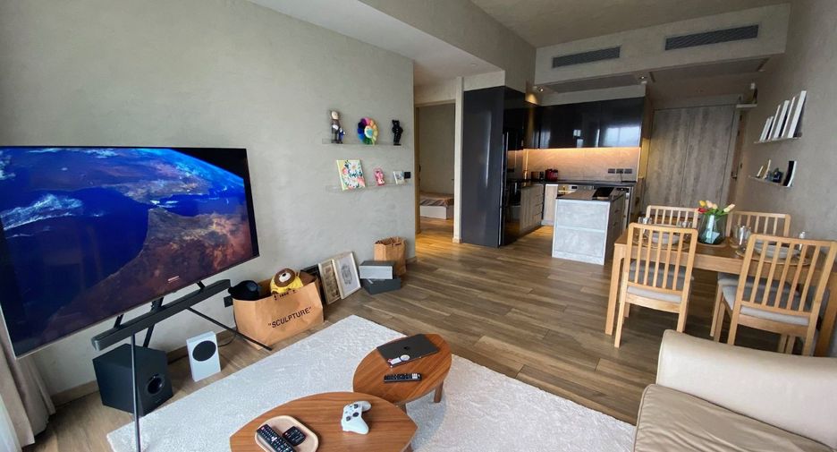 For rent 2 bedrooms condo in Watthana, Bangkok