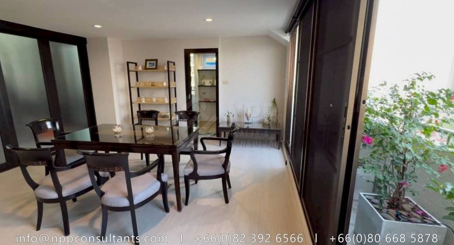 Condo en alquiler de 3 habitaciones en Watthana, Bangkok