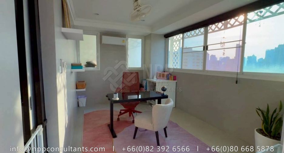 Condo en alquiler de 3 habitaciones en Watthana, Bangkok