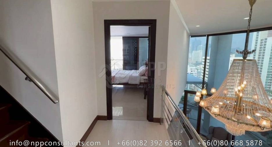Condo en alquiler de 3 habitaciones en Watthana, Bangkok