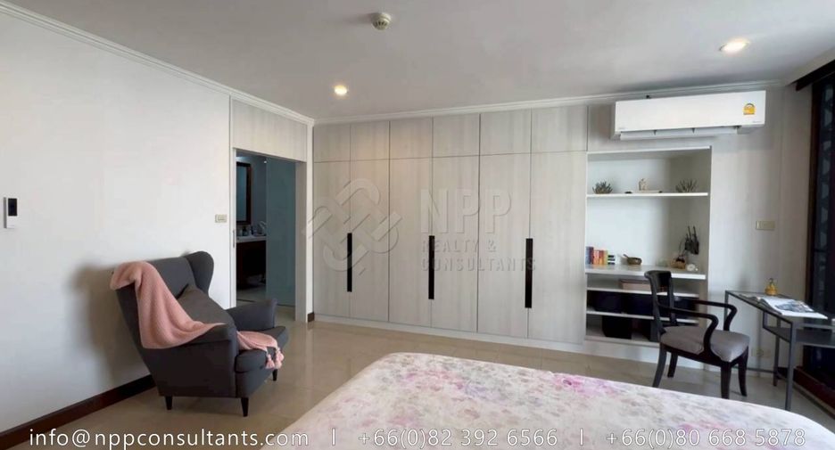 Condo en alquiler de 3 habitaciones en Watthana, Bangkok