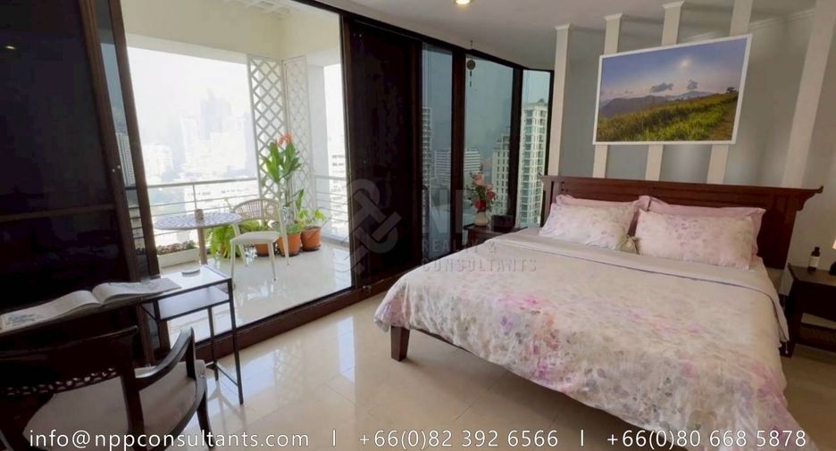 Condo en alquiler de 3 habitaciones en Watthana, Bangkok