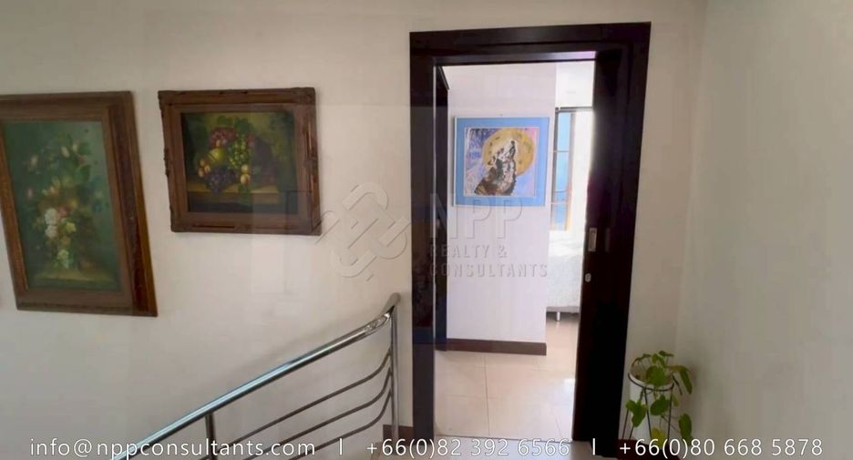 Condo en alquiler de 3 habitaciones en Watthana, Bangkok
