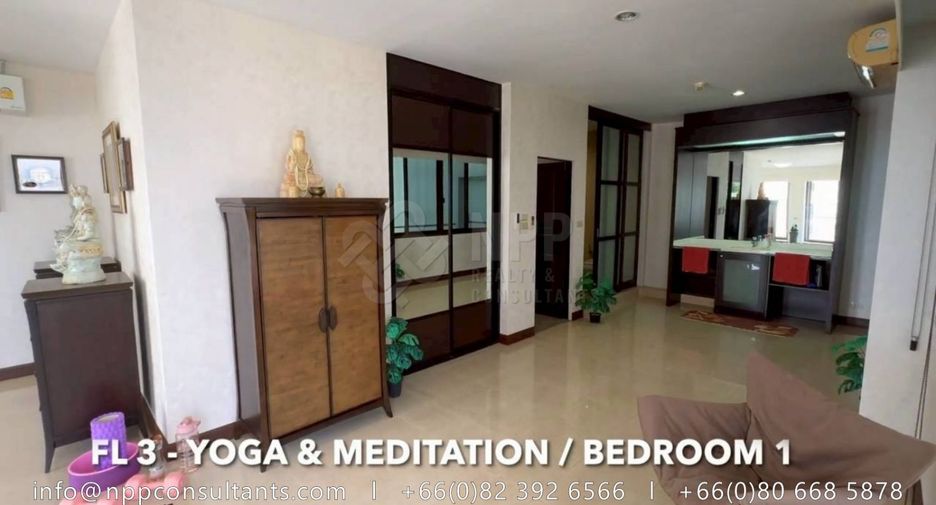 Condo en alquiler de 3 habitaciones en Watthana, Bangkok