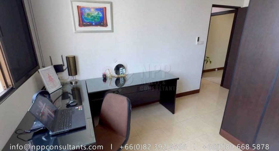 Condo en alquiler de 3 habitaciones en Watthana, Bangkok