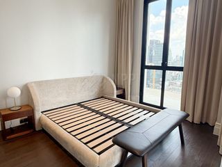 For rent and for sale 2 bedrooms condo in Pathum Wan, Bangkok