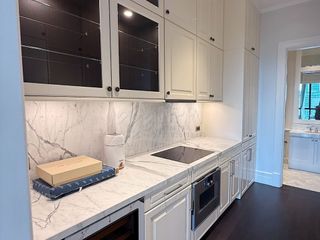 For rent and for sale 2 bedrooms condo in Pathum Wan, Bangkok