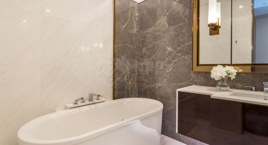 For rent and for sale 1 bed condo in Pathum Wan, Bangkok