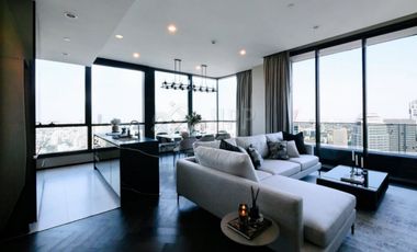 For rent 3 bedrooms condo in Khlong Toei, Bangkok