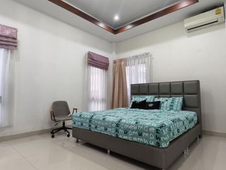 Casa en alquiler de 3 habitaciones en Bang Lamung, Chonburi