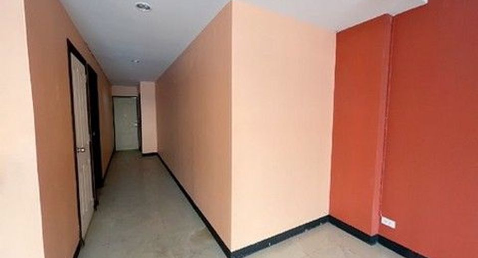 For sale 1 bed condo in Lat Phrao, Bangkok
