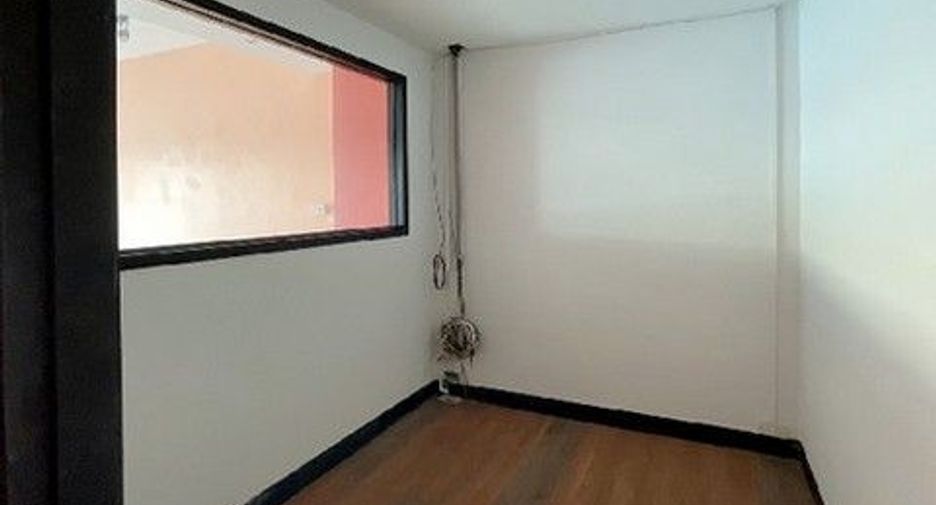 For sale 1 bed condo in Lat Phrao, Bangkok