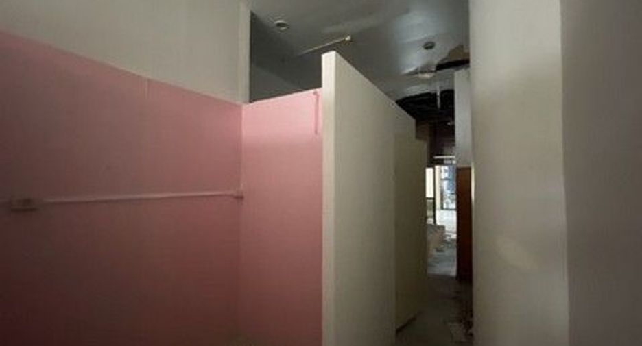 For sale 1 bed condo in Huai Khwang, Bangkok
