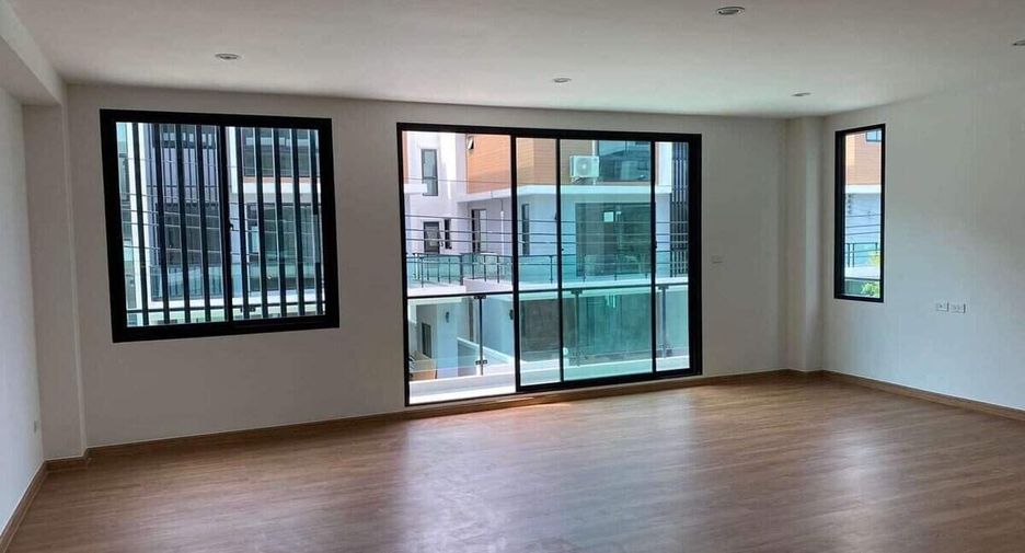 For rent 6 bedrooms office in Bang Phli, Samut Prakan