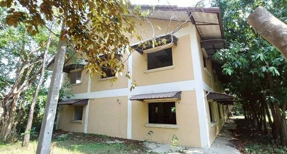 For sale 5 bedrooms house in Doi Saket, Chiang Mai