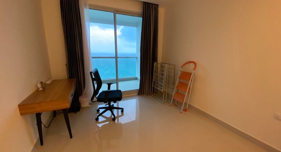 Condo en alquiler de 3 habitaciones en Bang Lamung, Chonburi