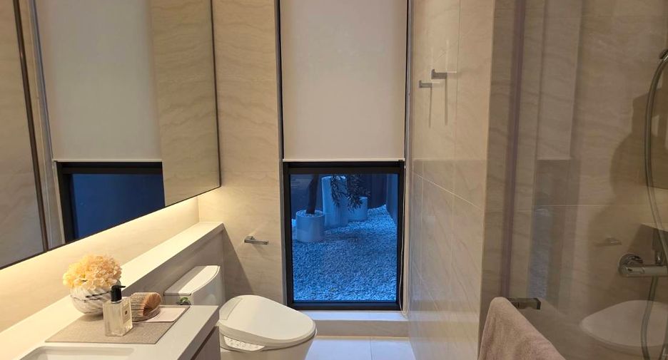 Condo en venta de 2 habitaciones en Khlong Toei, Bangkok