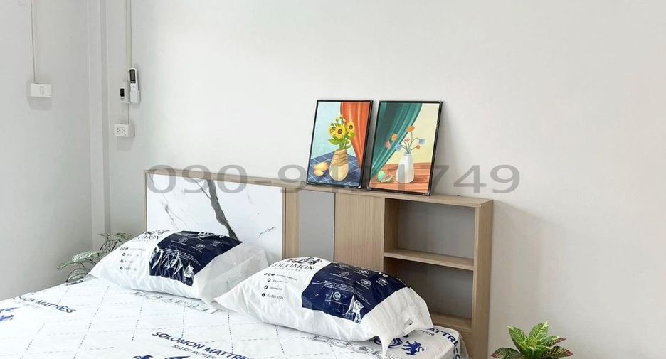For rent 3 bedrooms townhouse in Bueng Kum, Bangkok